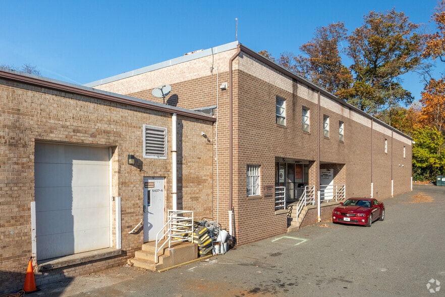 More Photos Of 5405-5407 Port Royal Rd, Springfield Research And Development For Lease