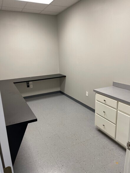 More Photos Of 335 Roselane St NW, Marietta Medical For Lease