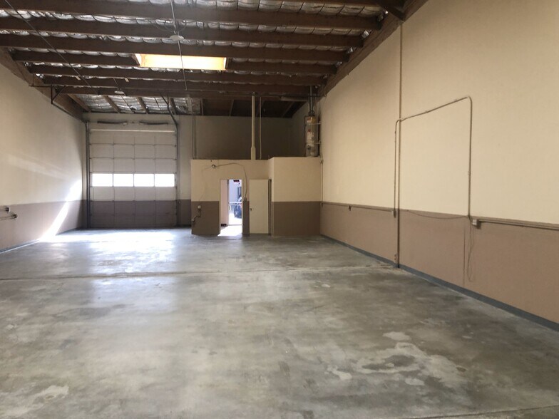 More Photos Of 3549 Haven Ave, Menlo Park Warehouse For Lease