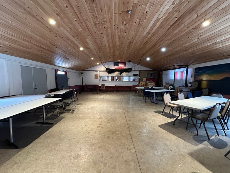 More Photos Of 271 Barker Rd, Oswego Restaurant For Sale