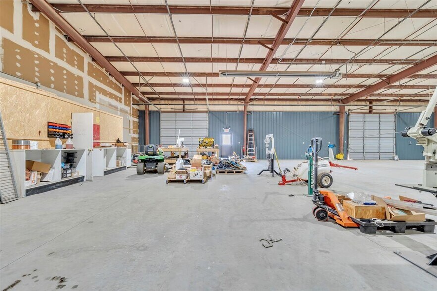 More Photos Of 81 5th Ave, Collinsville Manufacturing For Sale