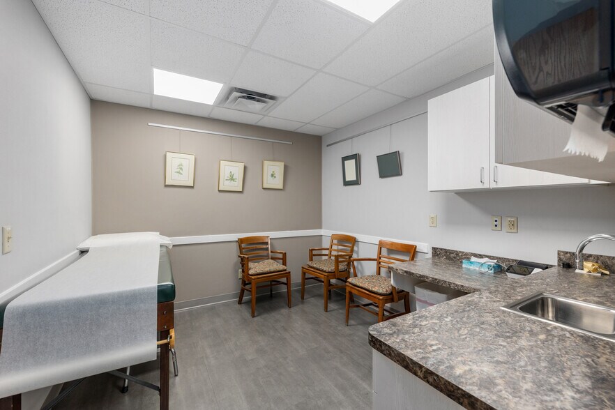 More Photos Of 5320 Education Dr, Cheyenne Office For Sale