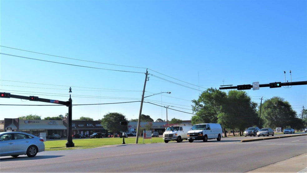 More Photos Of 1701-1799 Texas Pky, Missouri City Unknown For Lease