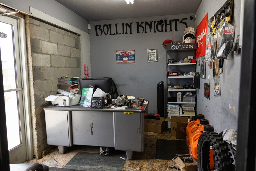 More Photos Of 1134 W Grant St, Phoenix Warehouse For Sale