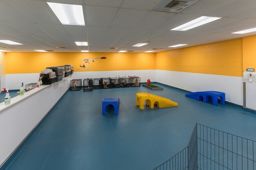 More Photos Of 529-539 Ramona Ave, Monterey Freestanding For Sale