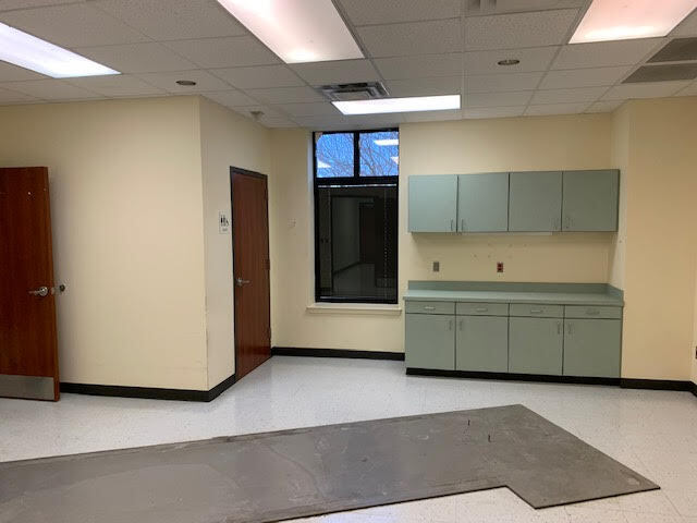 More Photos Of 1303 N Mound St, Nacogdoches Medical For Sale