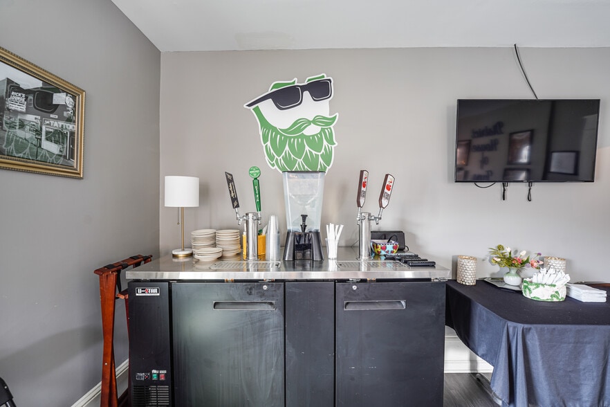 More Photos Of 1240 Fort Bragg Rd, Fayetteville Restaurant For Sale