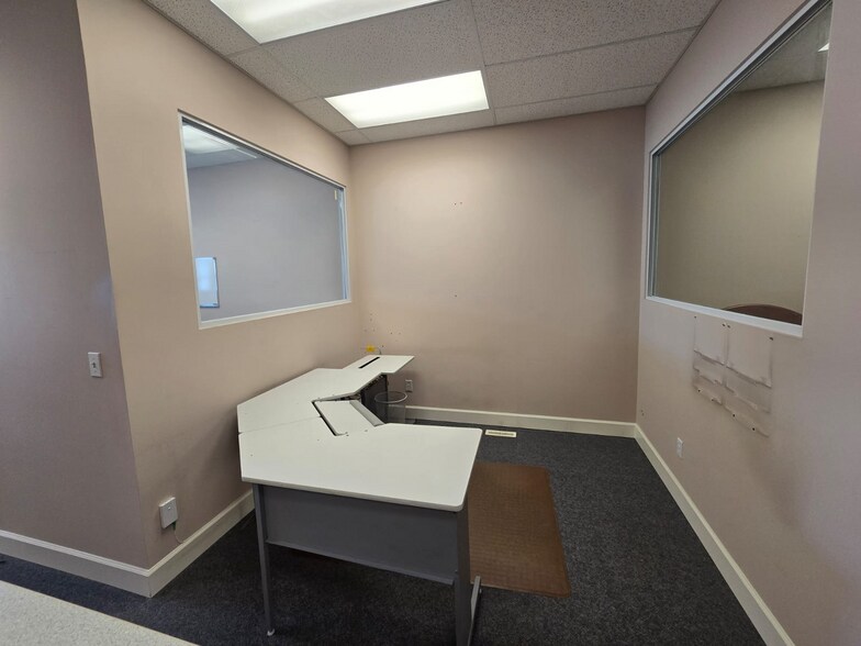 More Photos Of 17957 55th Ave, Surrey Warehouse For Sale