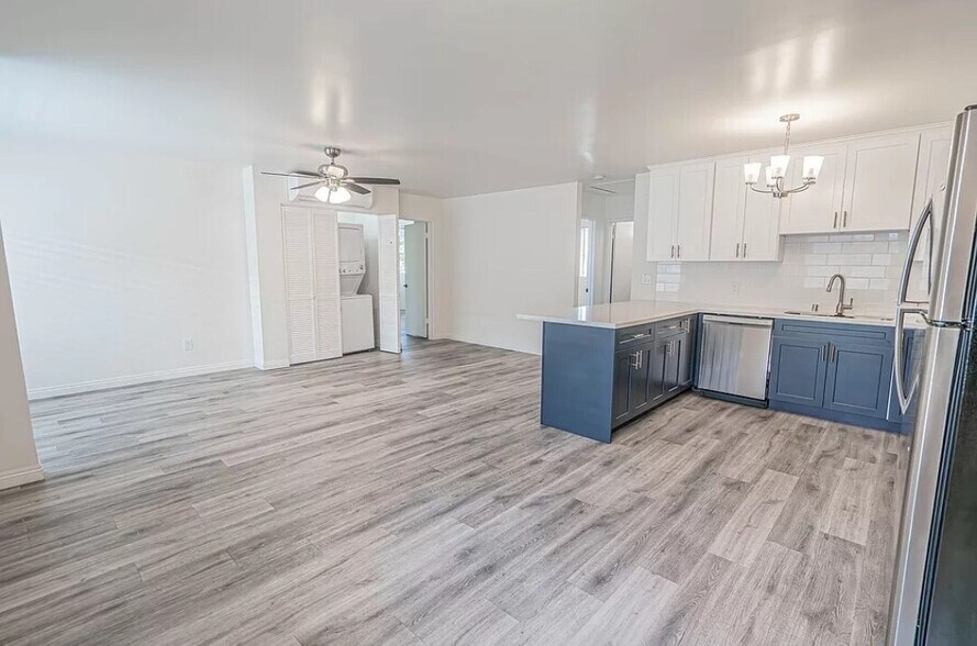 More Photos Of 614 S Myrtle Ave, Inglewood Apartments For Sale