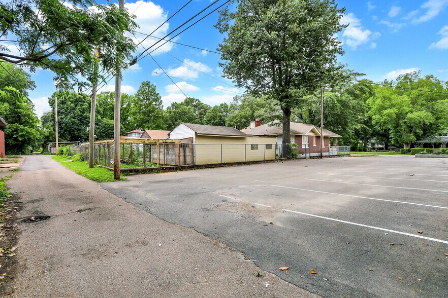 More Photos Of 1792 N Parkway, Memphis Religious Facility For Sale
