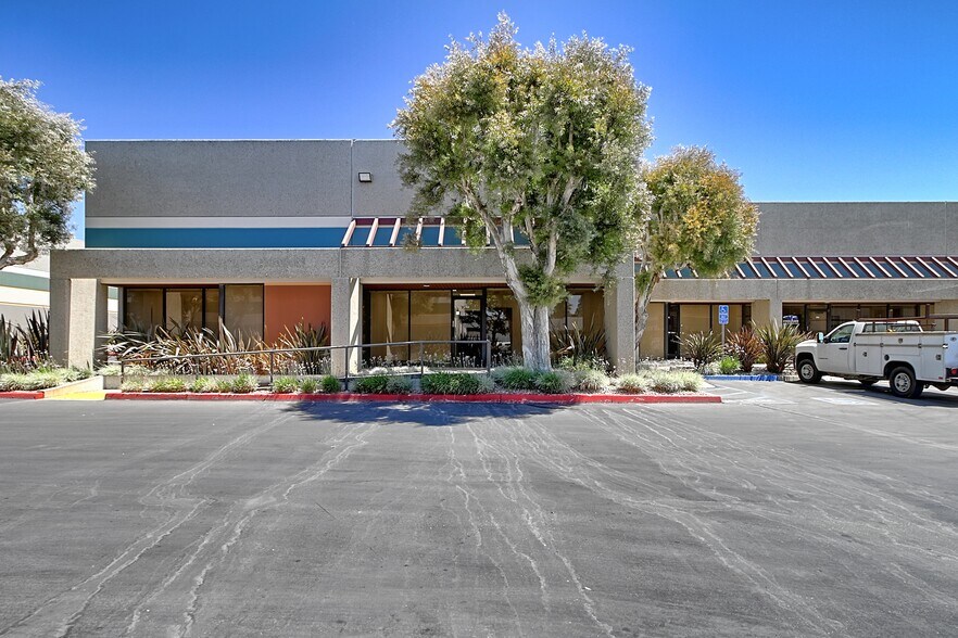 More Photos Of 1891 Goodyear Ave, Ventura Manufacturing For Lease