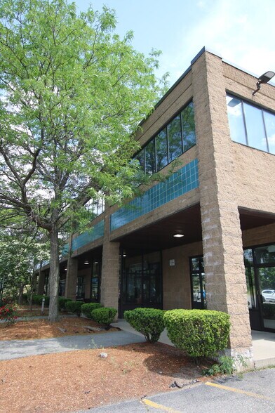 More Photos Of 420 Pearl St, Malden Warehouse For Lease