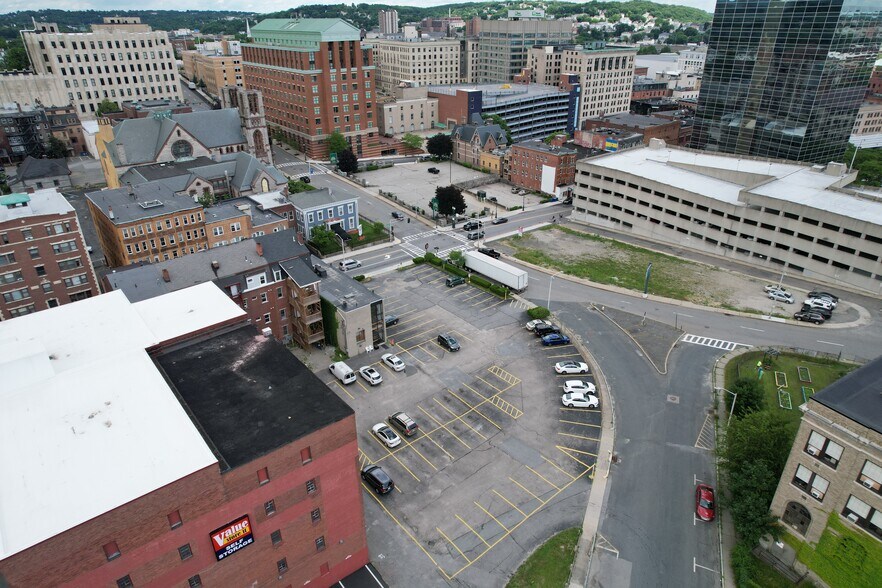 More Photos Of 72 Pleasant St, Worcester Land For Lease