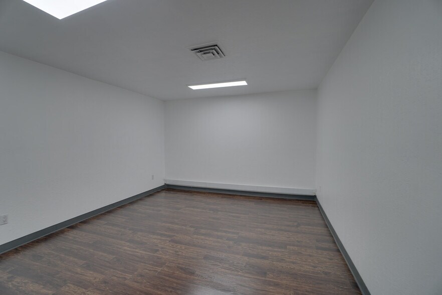 More Photos Of 2196 American Ave, Hayward Warehouse For Lease