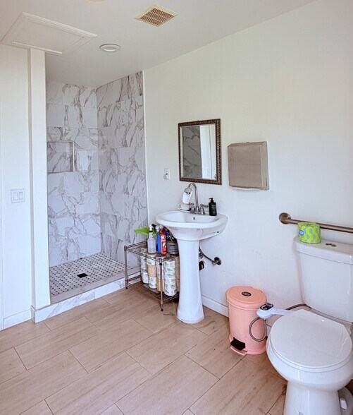 More Photos Of 9631 Artesia Blvd, Bellflower Storefront Retail Office For Sale