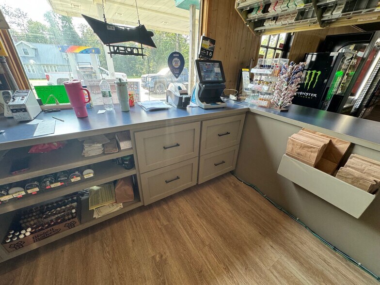 More Photos Of 192 Oakfield Smyrna Rd, Oakfield Convenience Store For Sale