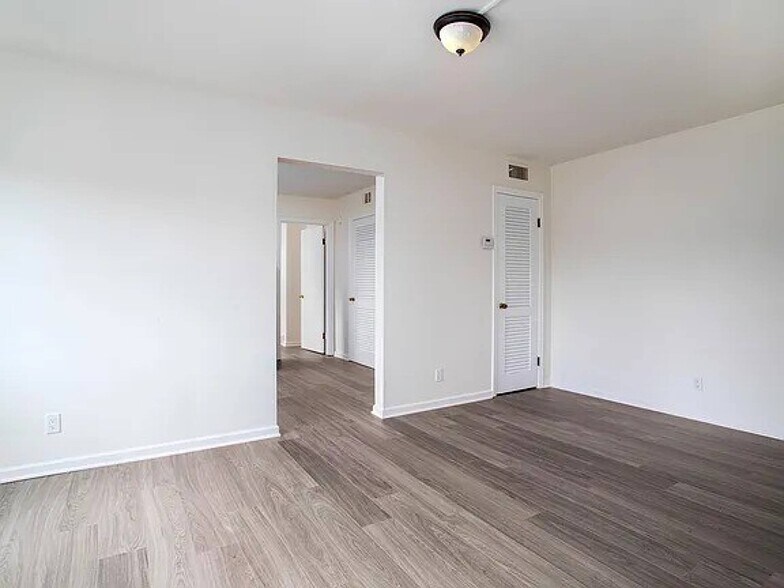More Photos Of 1648 Alexandria Dr, Lexington Apartments For Sale