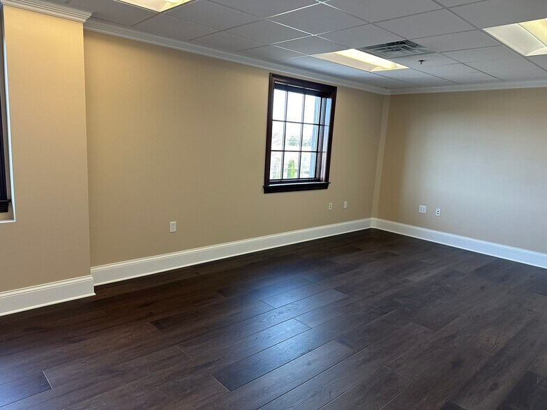 More Photos Of 11470 Parkside Dr, Knoxville Office For Lease