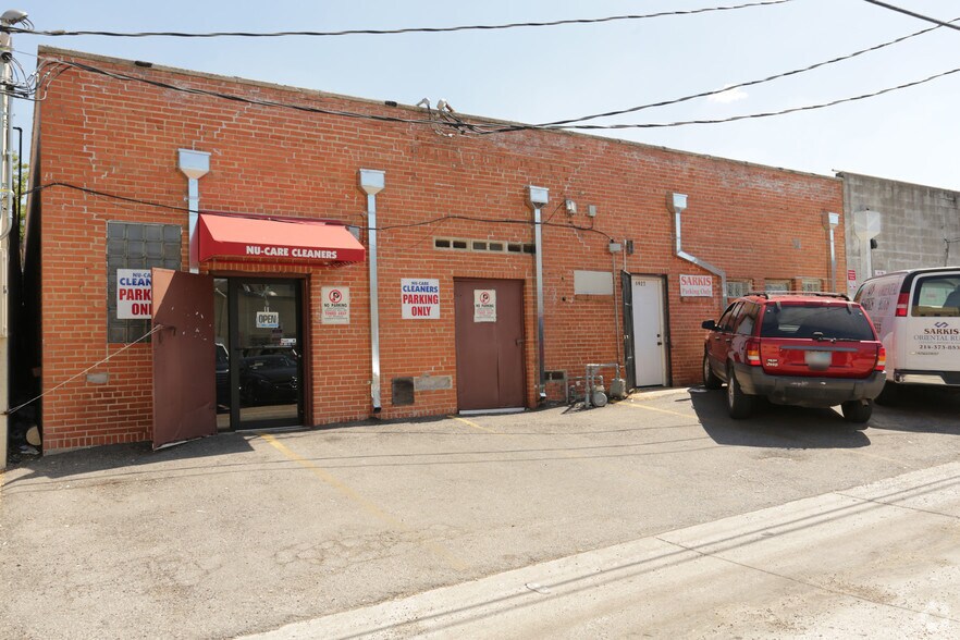 More Photos Of 6915-6933 Hillcrest Ave, Dallas Storefront For Lease