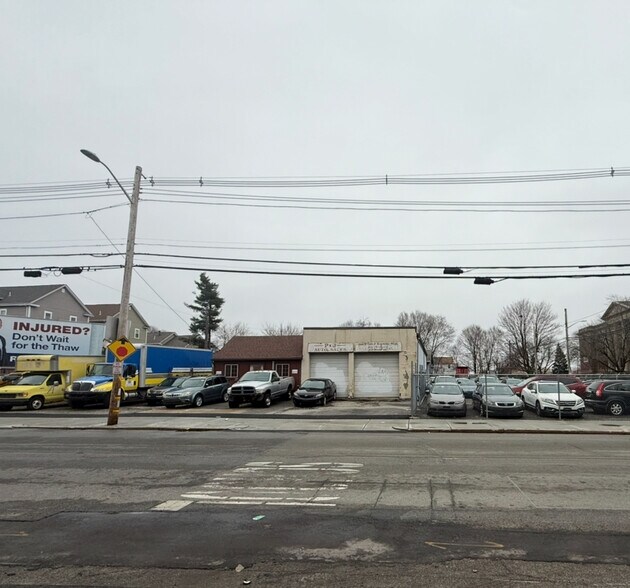 More Photos Of 550 Prairie Ave, Providence Auto Repair For Lease