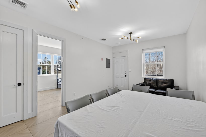 More Photos Of 82 Liberty St, Monticello Apartments For Sale