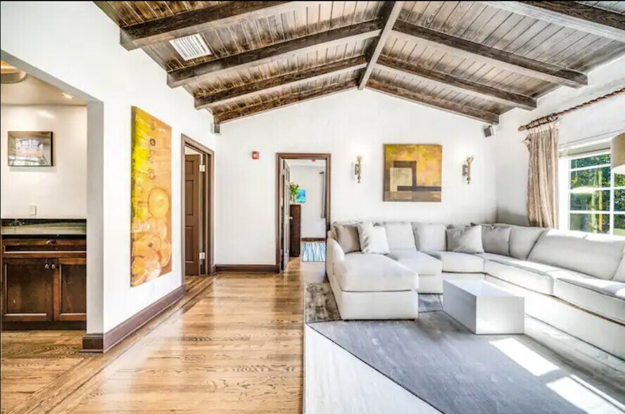 More Photos Of 1545 Meridian Ave, Miami Beach Hospitality For Lease