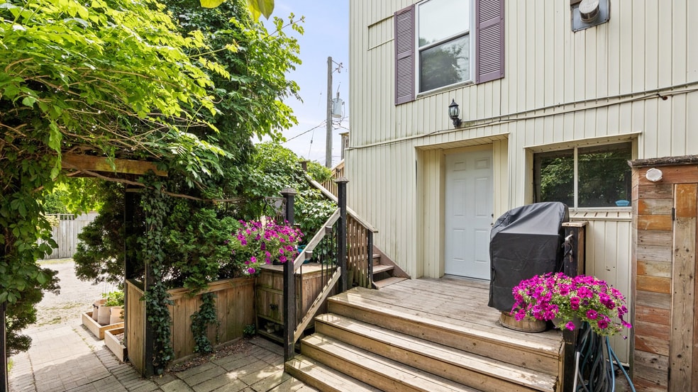 More Photos Of 4165 Tecumseh Rd E, Windsor General Retail For Sale