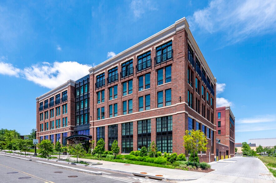 More Photos Of 1900 C St SE, Washington Apartments For Lease