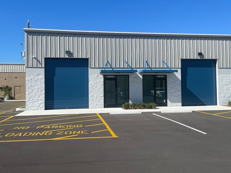 More Photos Of 1725 Kennedy Pt, Oviedo Industrial For Lease