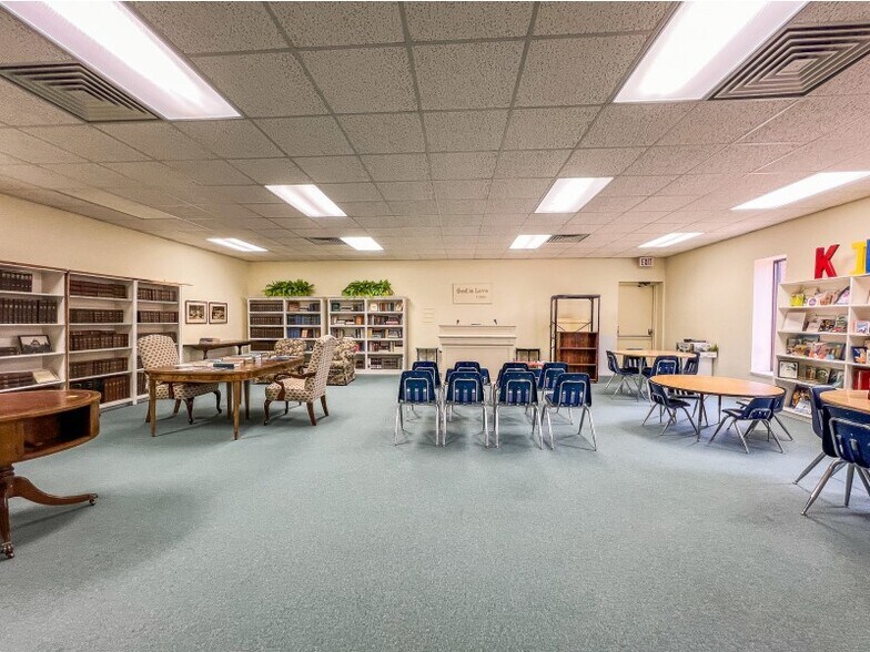 More Photos Of 2506 Shepherds Gln, Wichita Falls Daycare Center For Lease