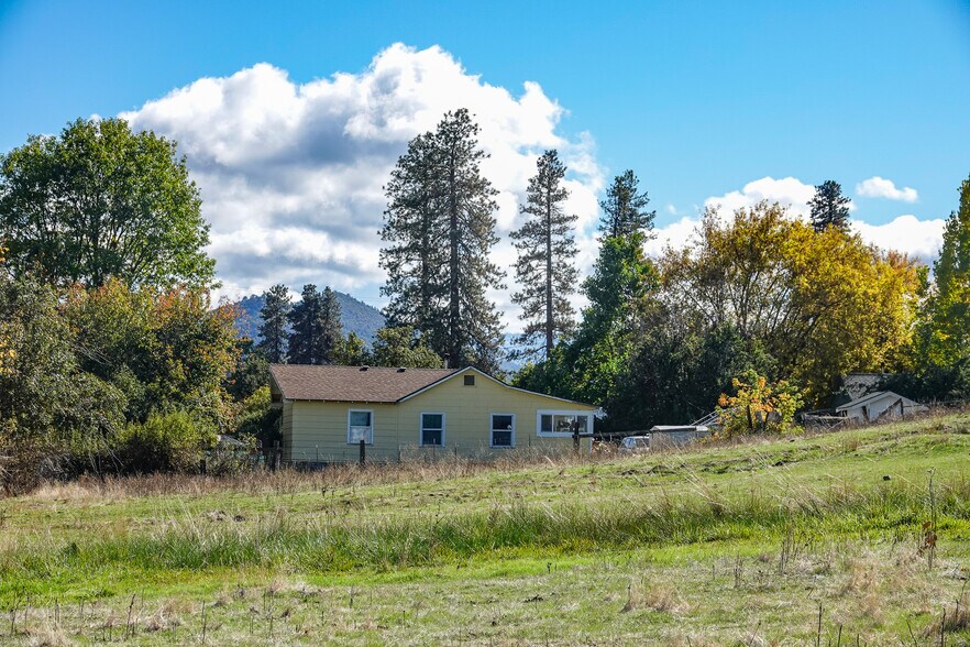 More Photos Of 3501 S State Highway 3, Etna Land For Sale