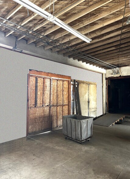 More Photos Of 538 W 5th St, San Pedro Storefront Retail Office For Lease