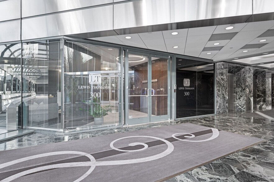 More Photos Of 900 S Gay St, Knoxville Office For Sale