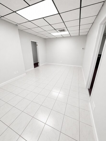 More Photos Of 1818 Sheridan St, Hollywood Medical For Lease