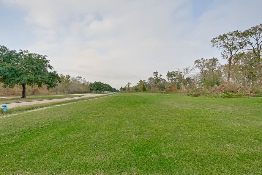 More Photos Of 0000 T C Jester Boulevard, Houston Land For Sale