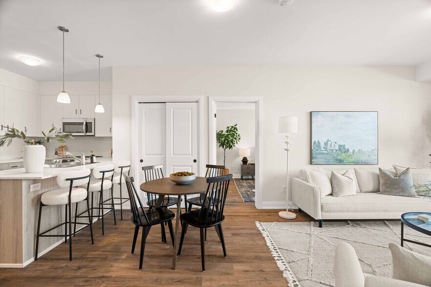 More Photos Of 600 Sunningdale Rd E, London Apartments For Lease