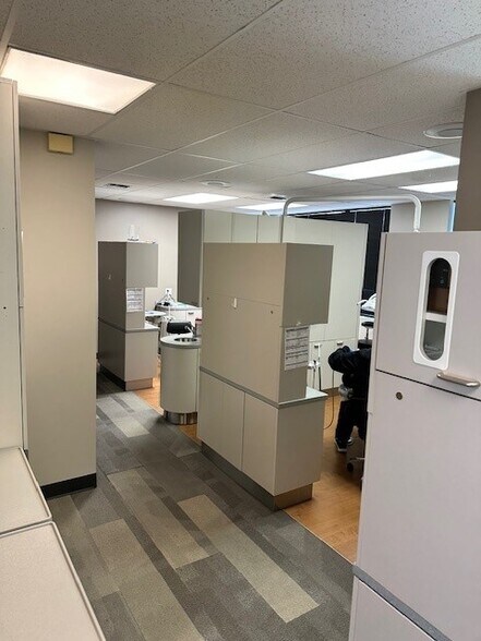More Photos Of 2908 228th Ave SE, Sammamish Office For Sale