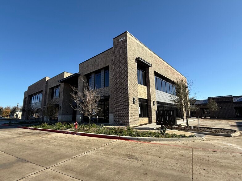 More Photos Of 2801 McKinney St, Melissa Unknown For Lease