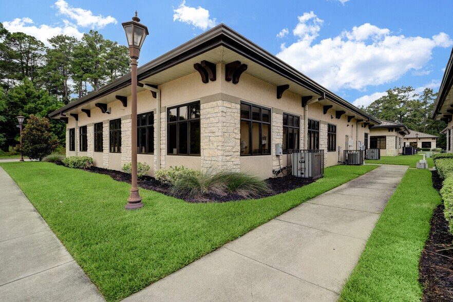 More Photos Of 19701 Kingwood Dr, Kingwood Medical For Sale