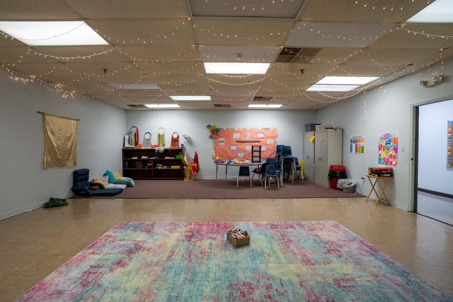 More Photos Of 8160 Regent Pky, Fort Mill Flex For Lease