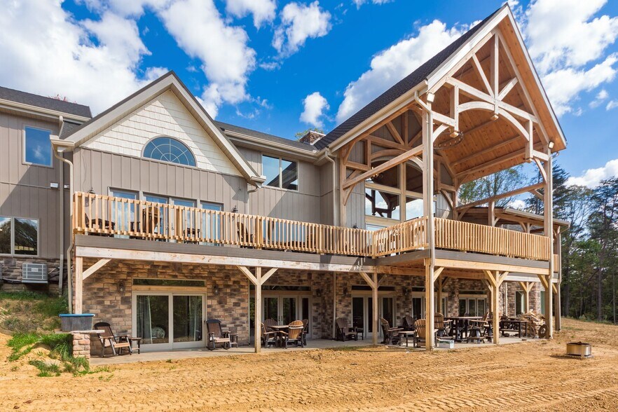 More Photos Of 16012 OH-678, Rockbridge Lodge Meeting Hall For Sale
