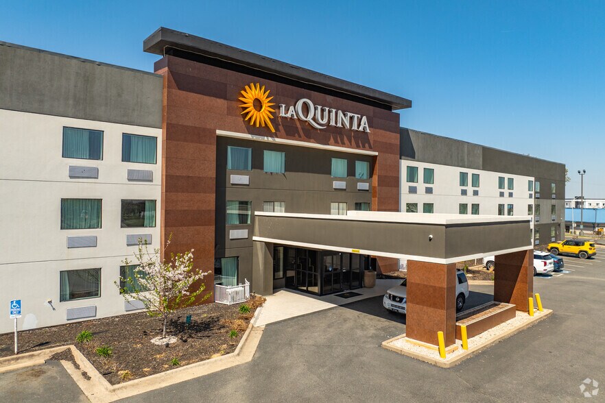 More Photos Of 4311 Warden Rd, North Little Rock Hospitality For Sale