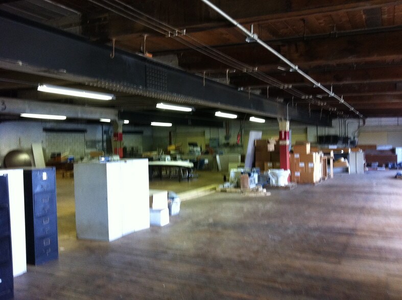 More Photos Of 376 Nash Rd, New Bedford Refrigeration Cold Storage For Sale