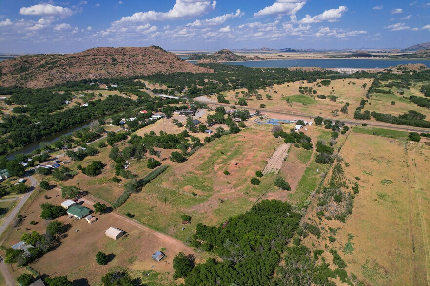 More Photos Of 14683 OK-44A, Lone Wolf Amusement Park For Sale