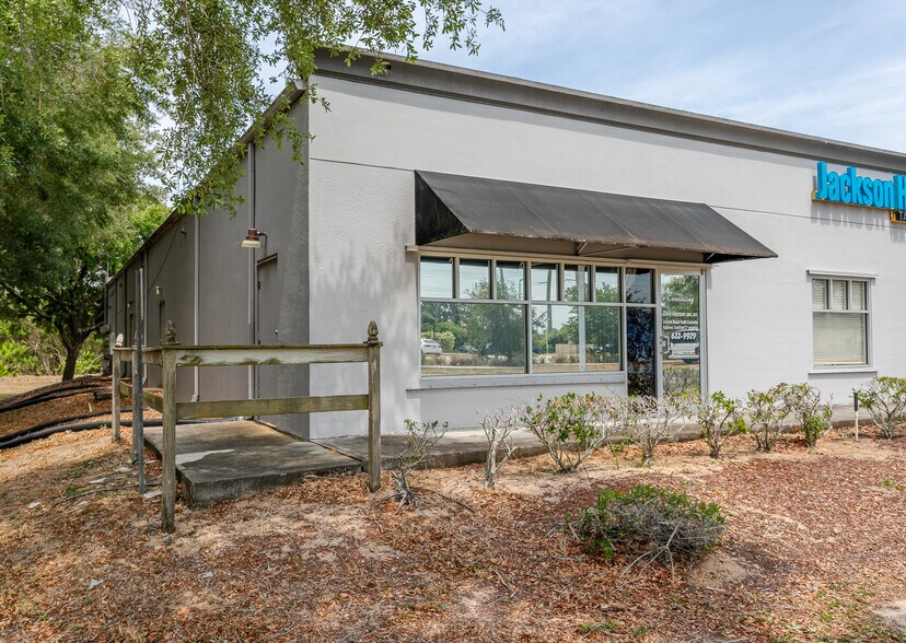 More Photos Of 3710-3740 Curtis Blvd, Port Saint John Medical For Sale