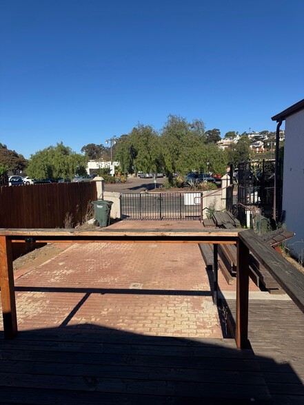 More Photos Of 2615 Congress St, San Diego Storefront For Lease