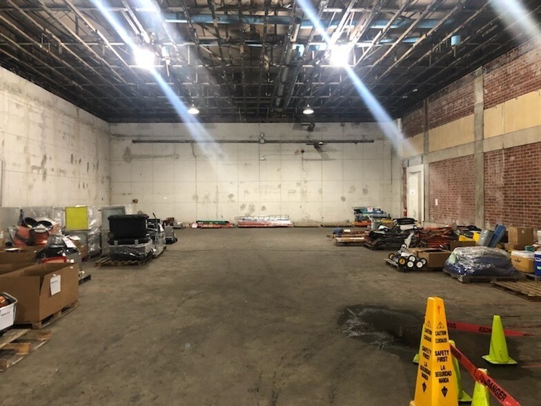 More Photos Of 1429 W 16th St, Jacksonville Warehouse For Sale