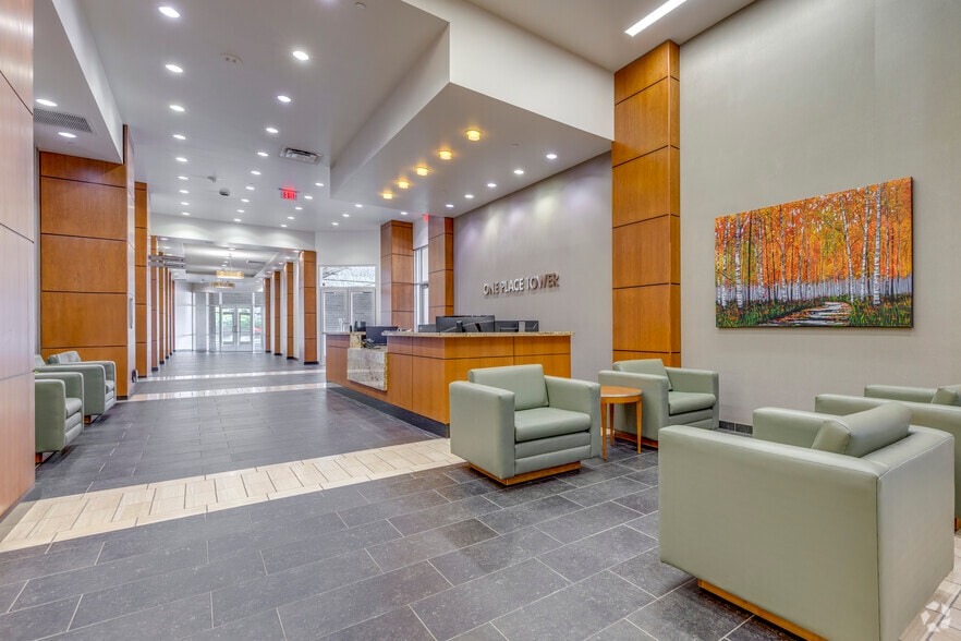 More Photos Of 202 S Cheyenne Ave, Tulsa Office For Lease