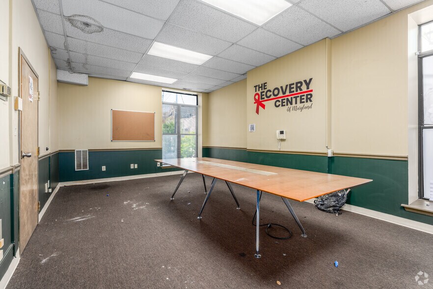 More Photos Of 211 E 25th St, Baltimore Office Residential For Sale
