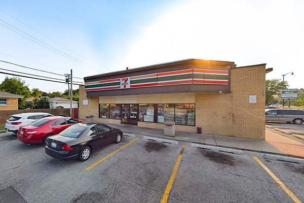 Primary Photo Of 7950 Crawford Ave, Skokie Convenience Store For Lease